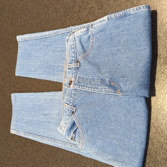 High Rise Mom Jeans - Picture 5 of 6